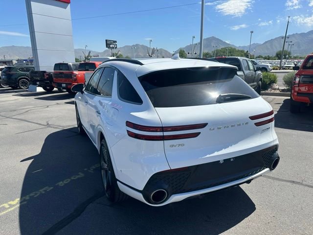 Used 2022 Genesis GV70 3.5T Sport w/ Sport Prestige Package AWD/4WD image 9