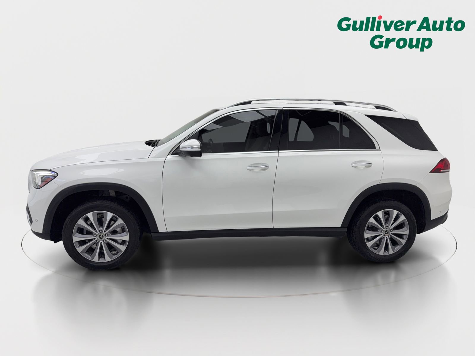 Used 2021 Mercedes-Benz GLE 350 4MATIC w/ Premium Package image 3