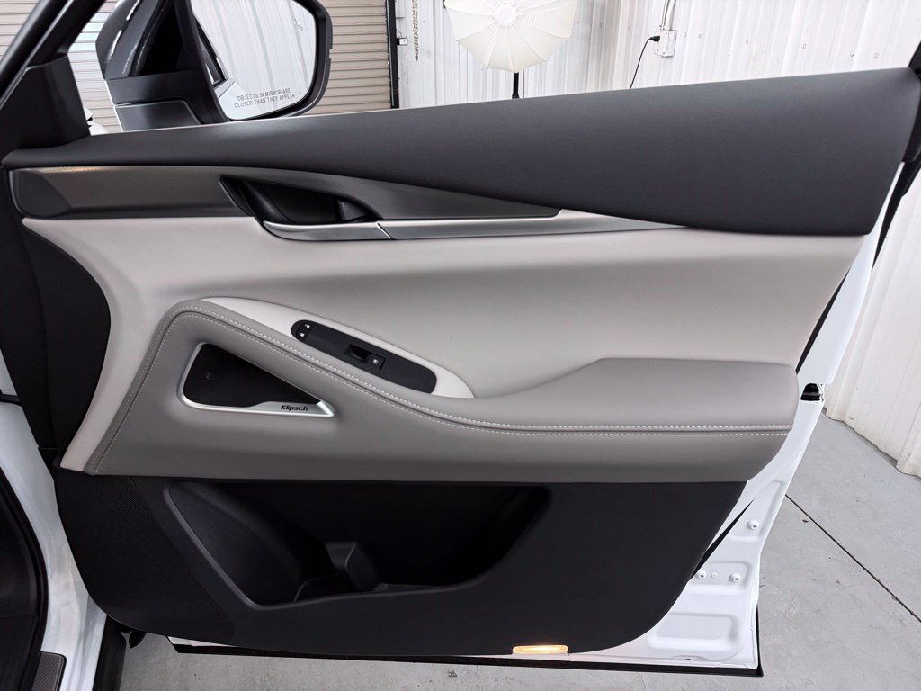 New 2027 INFINITI QX60 Luxe w/ Cargo Package FWD image 44
