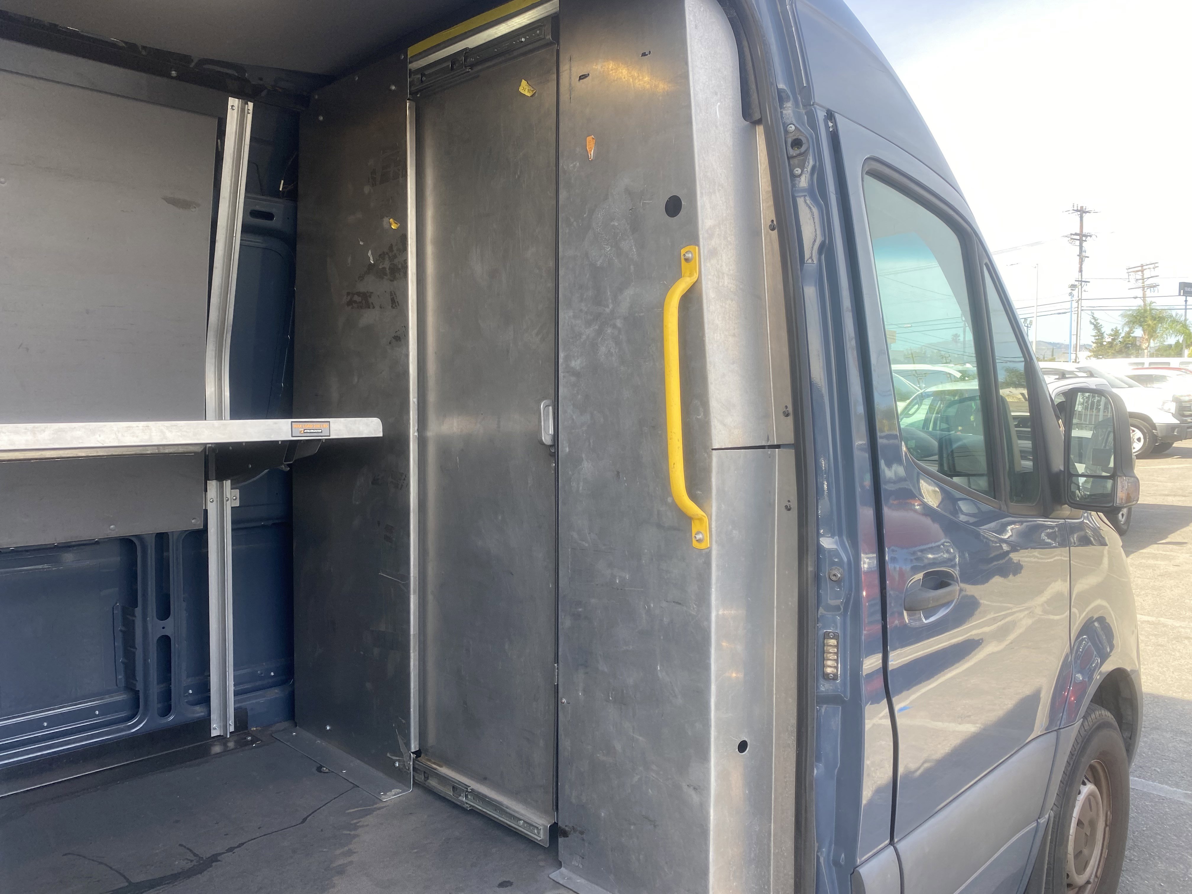 Used 2019 Mercedes-Benz Sprinter 144 image 17