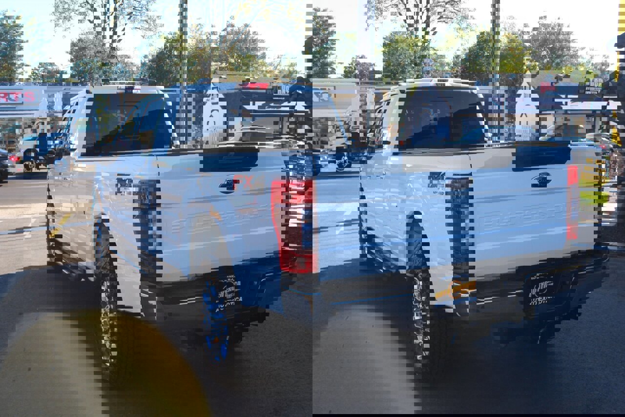 Used 2021 Ford F350 Lariat w/ Lariat Ultimate Package image 2