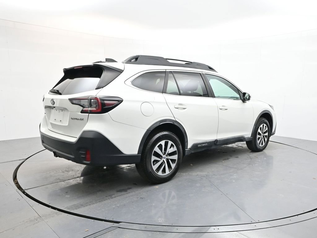 Used 2020 Subaru Outback Premium image 7
