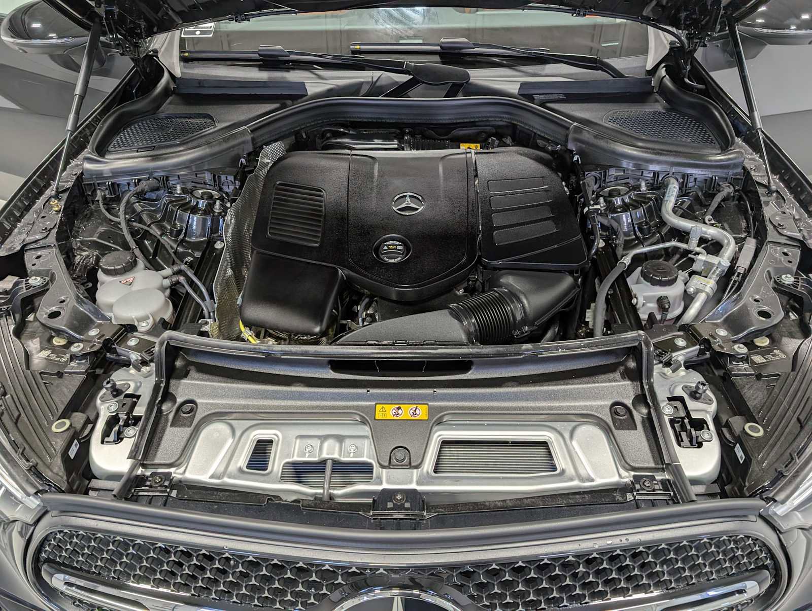 New 2026 Mercedes-Benz GLC 300 GLC 300 image 12