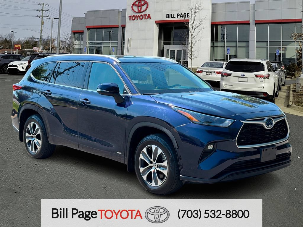 Used 2022 Toyota Highlander XLE