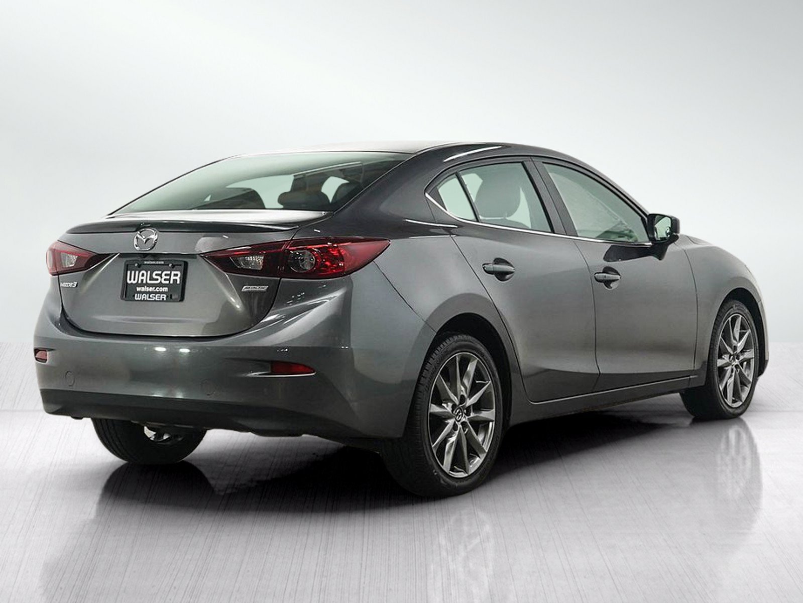Used 2018 MAZDA MAZDA3 Touring FWD image 5