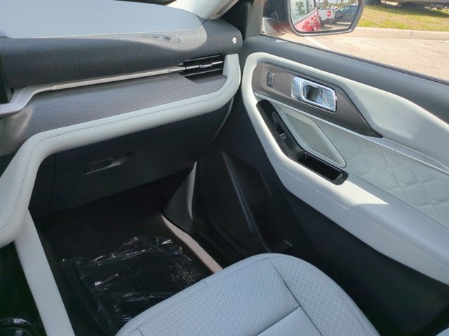 New 2026 Ford Explorer Platinum image 17