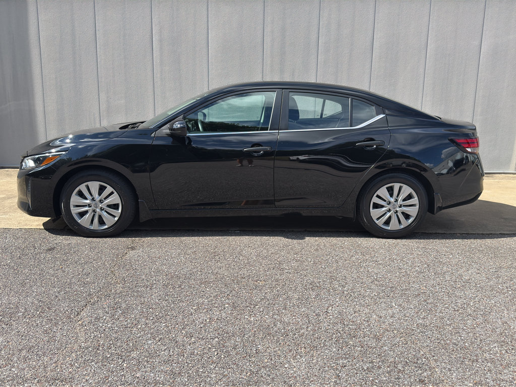 Certified 2025 Nissan Sentra S FWD image 6