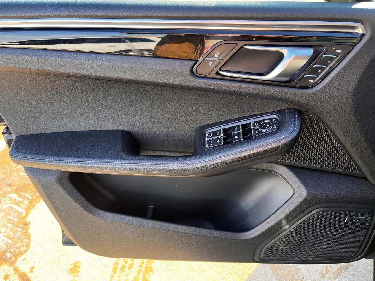Used 2020 Porsche Macan image 8