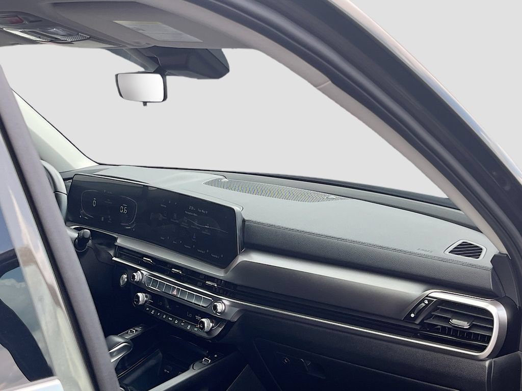 Used 2025 Kia Telluride S AWD/4WD image 31