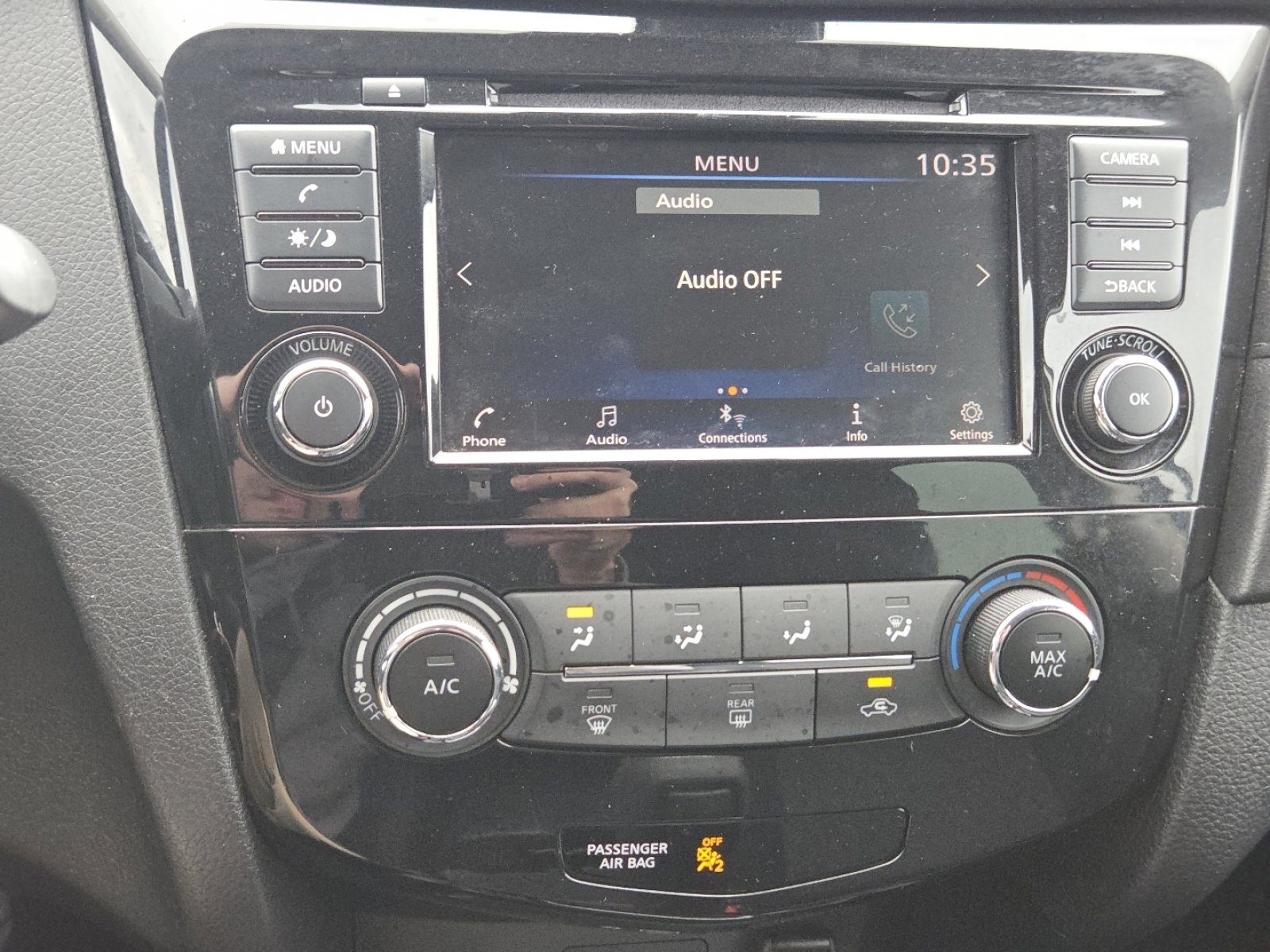 Used 2019 Nissan Rogue S image 27