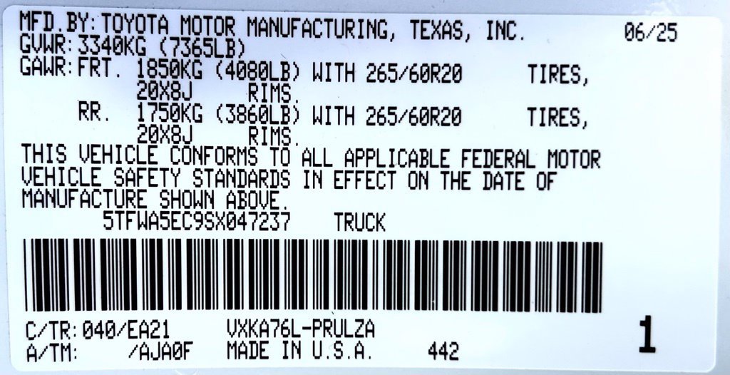 Certified 2025 Toyota Tundra Limited AWD/4WD image 25