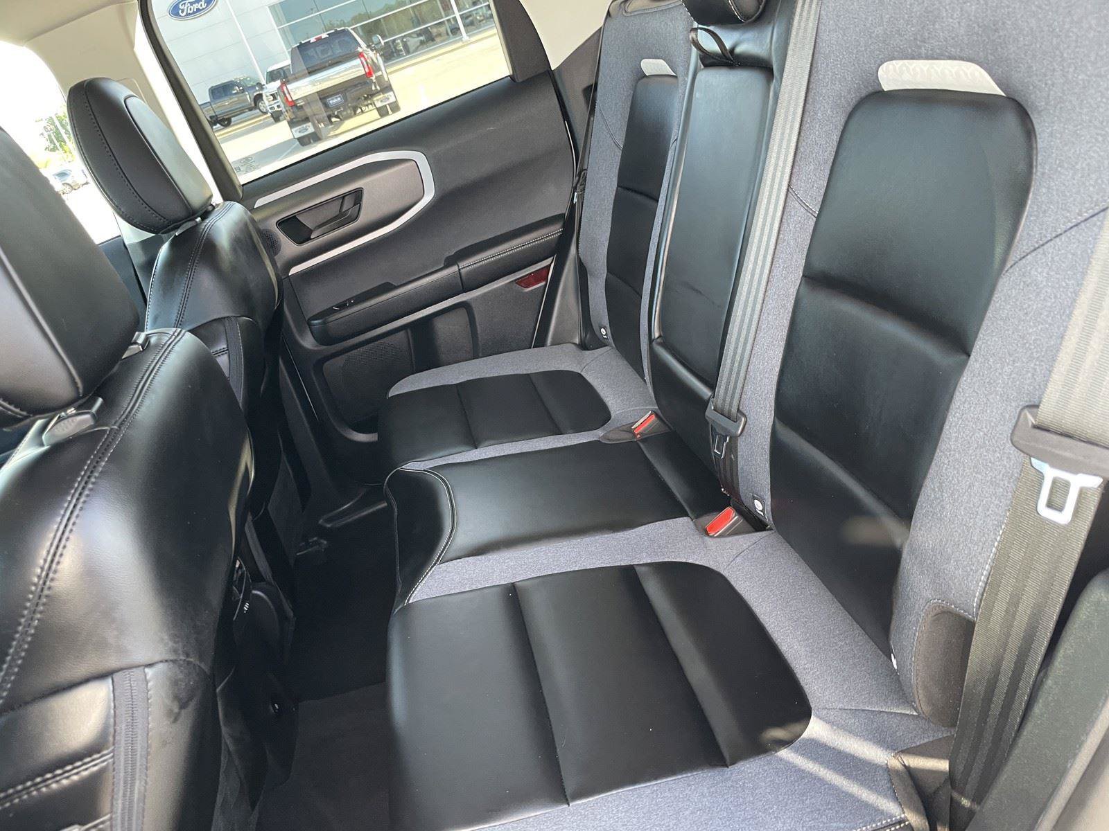 Used 2025 Ford Bronco Sport Outer Banks w/ Outer Banks Tech Package+ AWD/4WD image 27