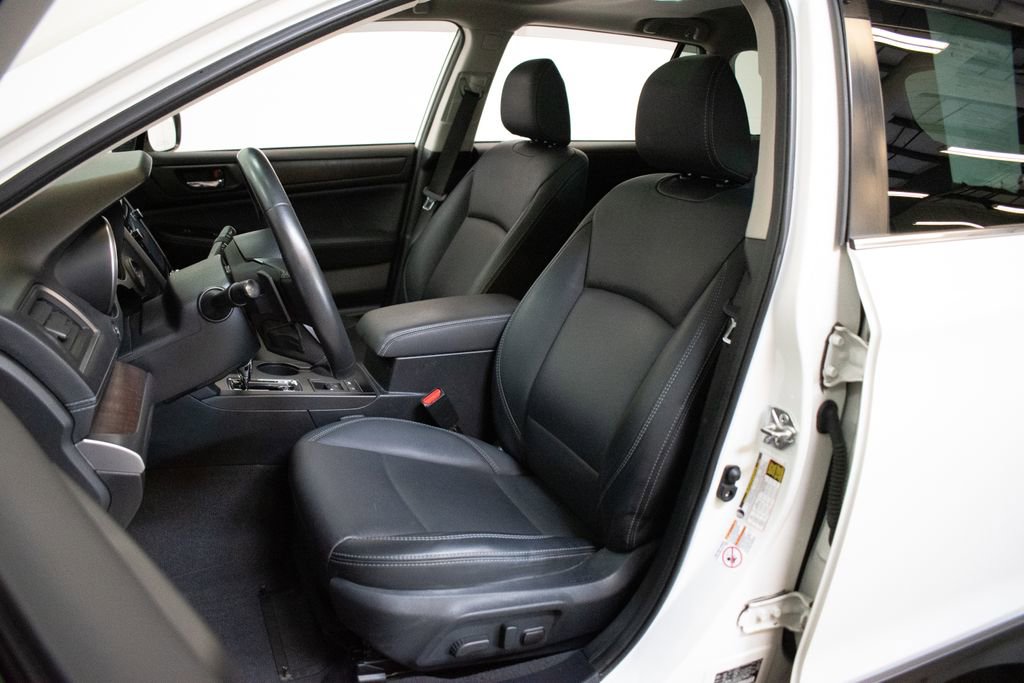 Used 2018 Subaru Outback 2.5i Limited w/ Popular Package #2 image 19