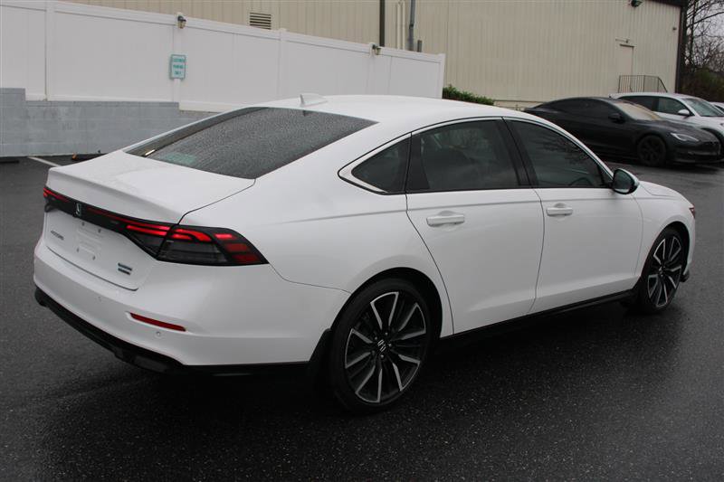 Used 2023 Honda Accord Touring image 8