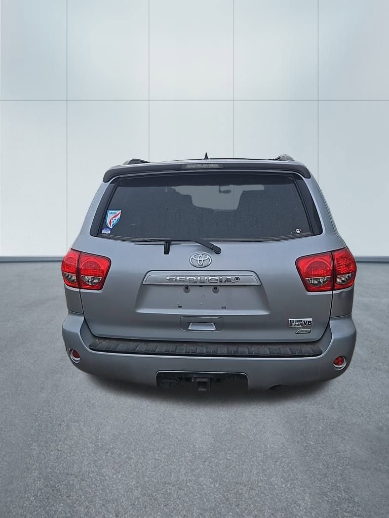 Used 2017 Toyota Sequoia SR5 image 3