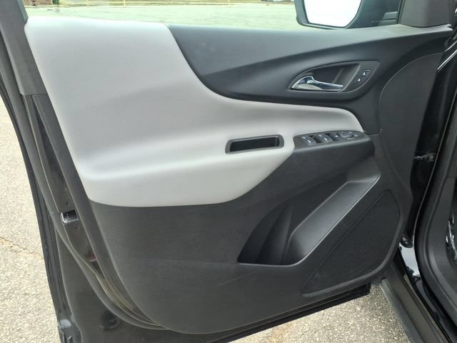 Used 2024 Chevrolet Equinox LS w/ LS Convenience Package FWD image 17