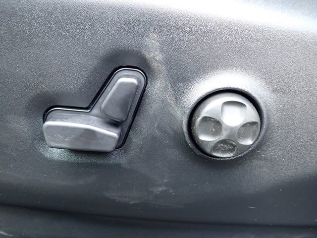 New 2026 Chrysler Voyager LX image 19