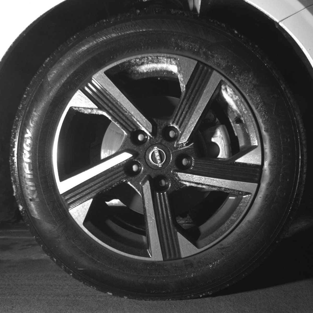 Used 2025 Nissan Sentra SV image 13