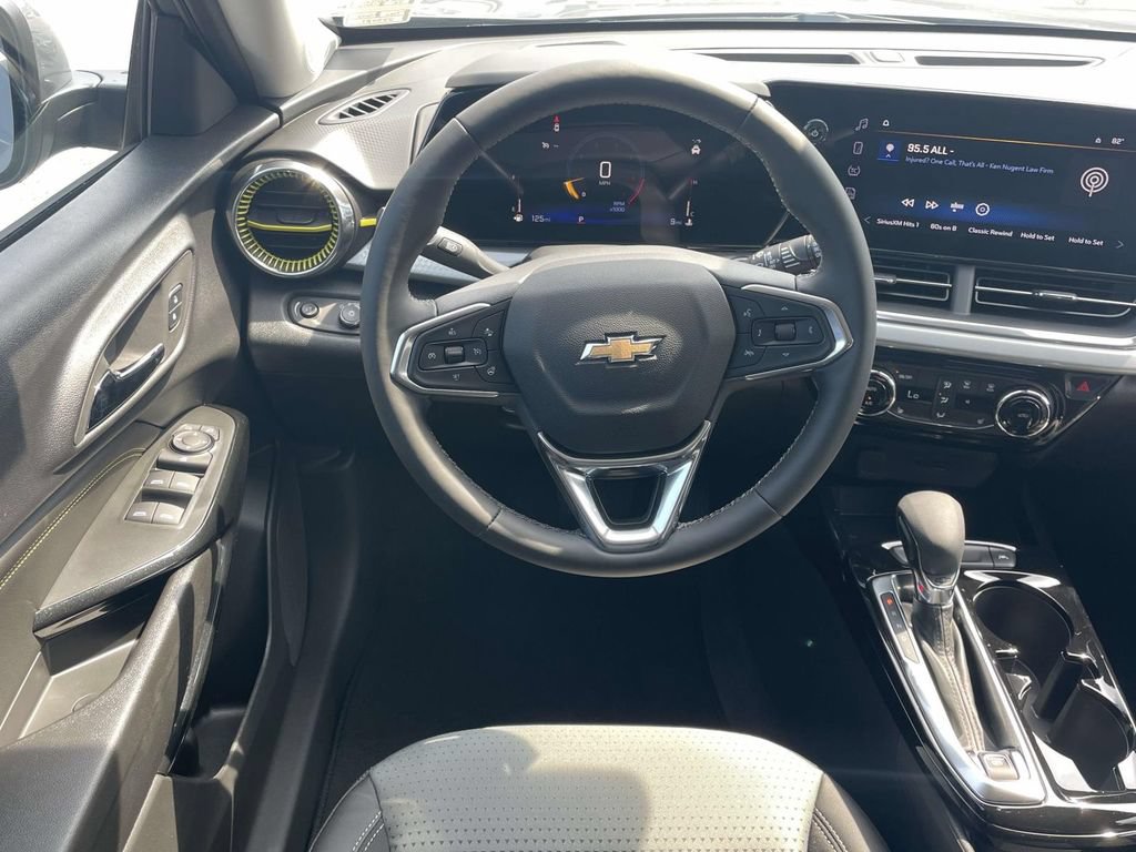 New 2026 Chevrolet Trax LT w/ Driver Confidence Package FWD image 12