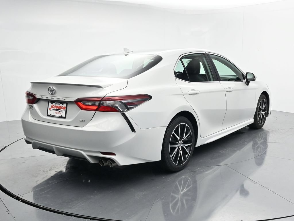 Used 2023 Toyota Camry SE FWD image 7