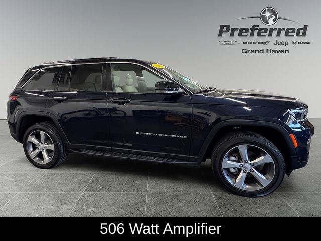 Used 2024 Jeep Grand Cherokee Limited w/ Luxury Tech Group II AWD/4WD image 9