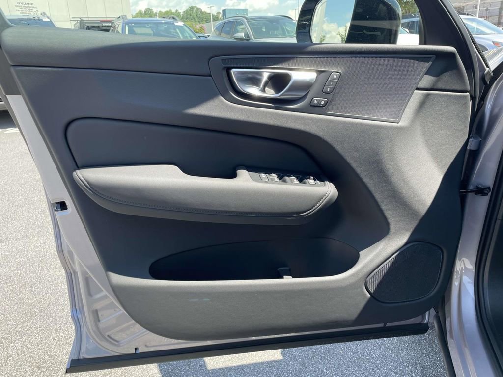 New 2026 Volvo XC60 B5 Plus w/ Protection Package Premier image 6