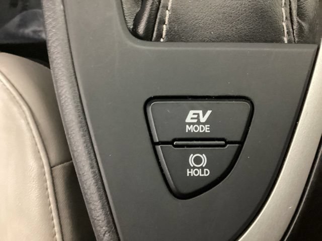 Used 2020 Lexus UX 250h w/ Premium Package AWD/4WD image 26