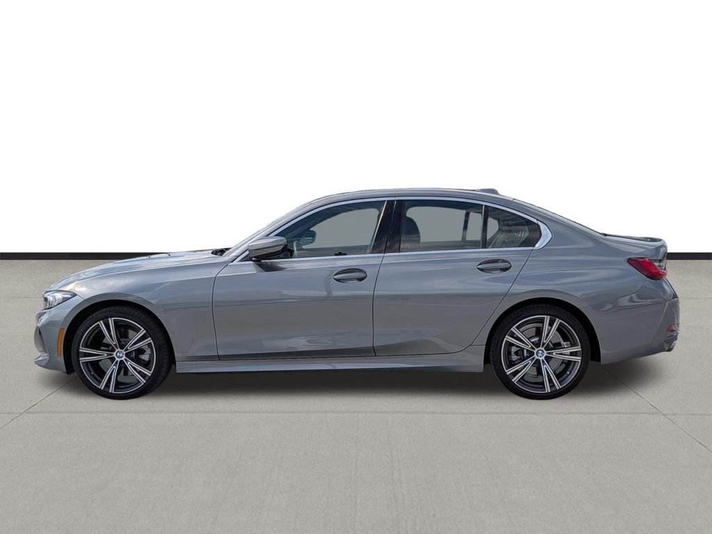 Used 2024 BMW 330i Sedan w/ Premium Package image 8