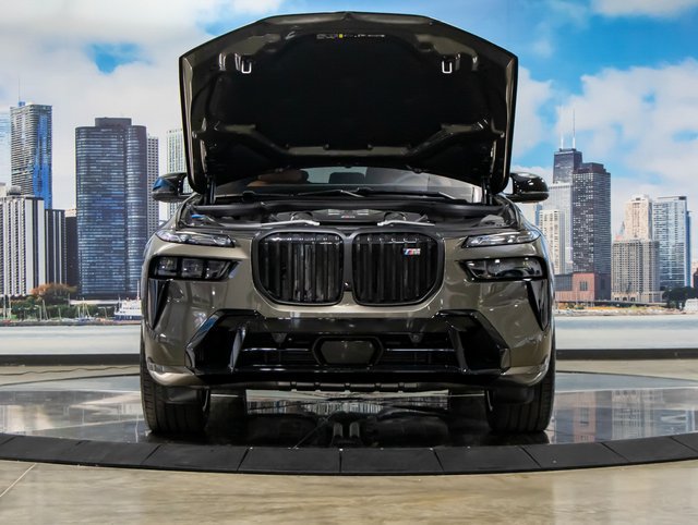 Used 2026 BMW X7 M60i w/ M Sport Professional Package AWD/4WD image 4