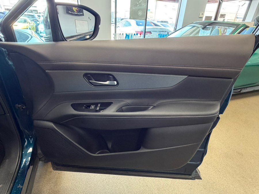 Used 2025 Nissan Murano Platinum w/ Cargo Package image 36