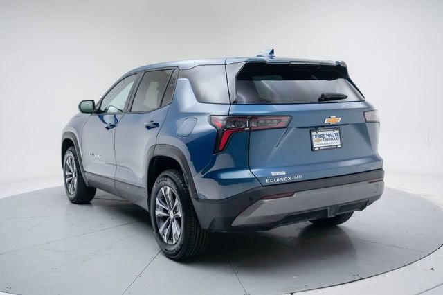 Used 2026 Chevrolet Equinox LT AWD/4WD image 4