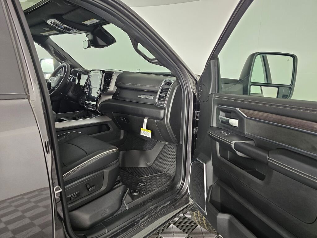 New 2026 RAM 3500 Laramie w/ Night Edition AWD/4WD image 38