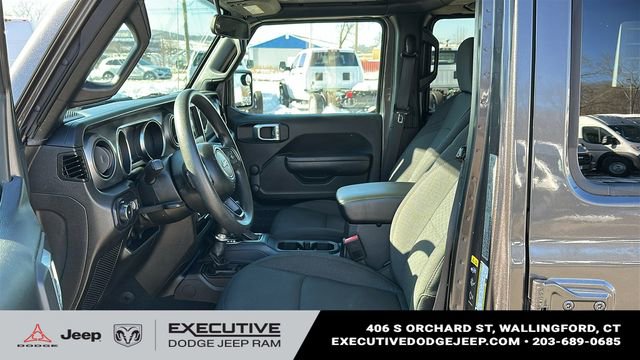 Used 2022 Jeep Wrangler Unlimited Willys image 9