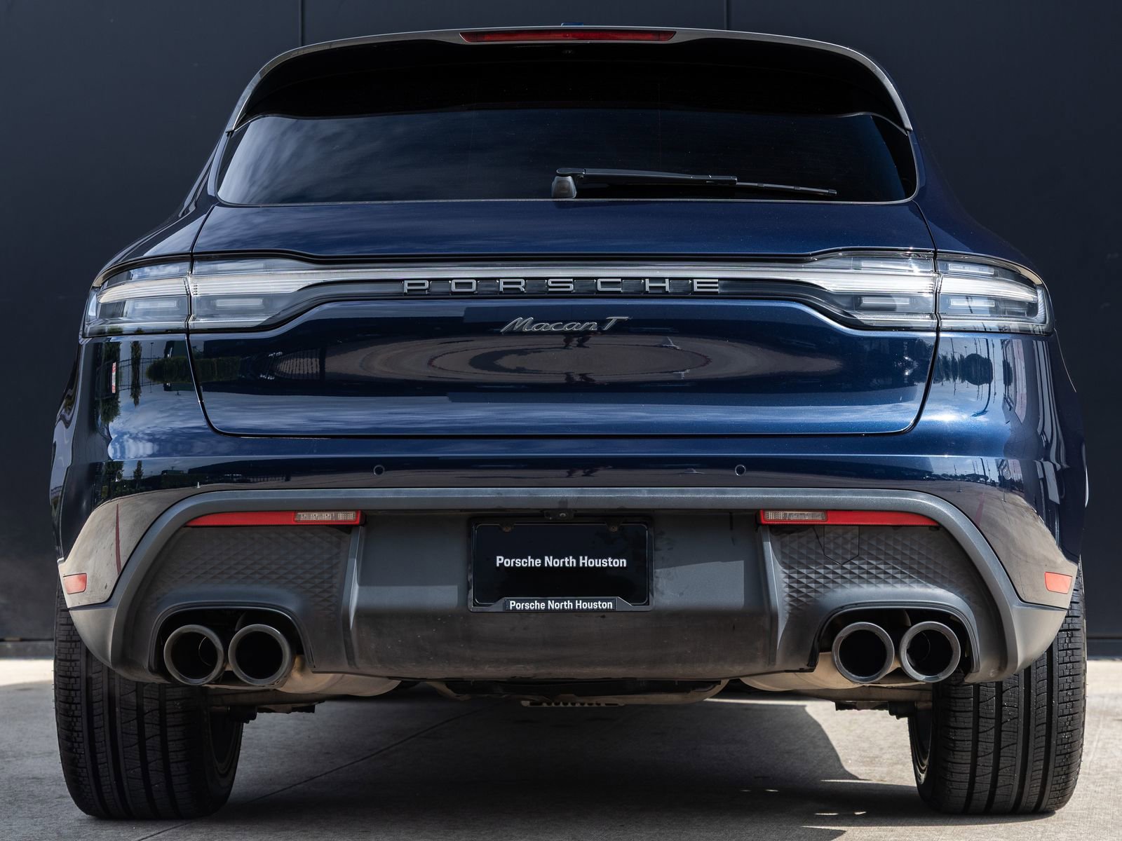 Certified 2023 Porsche Macan Turbo AWD/4WD image 10