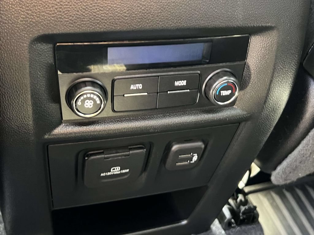 Used 2023 Chevrolet Traverse RS AWD/4WD image 12