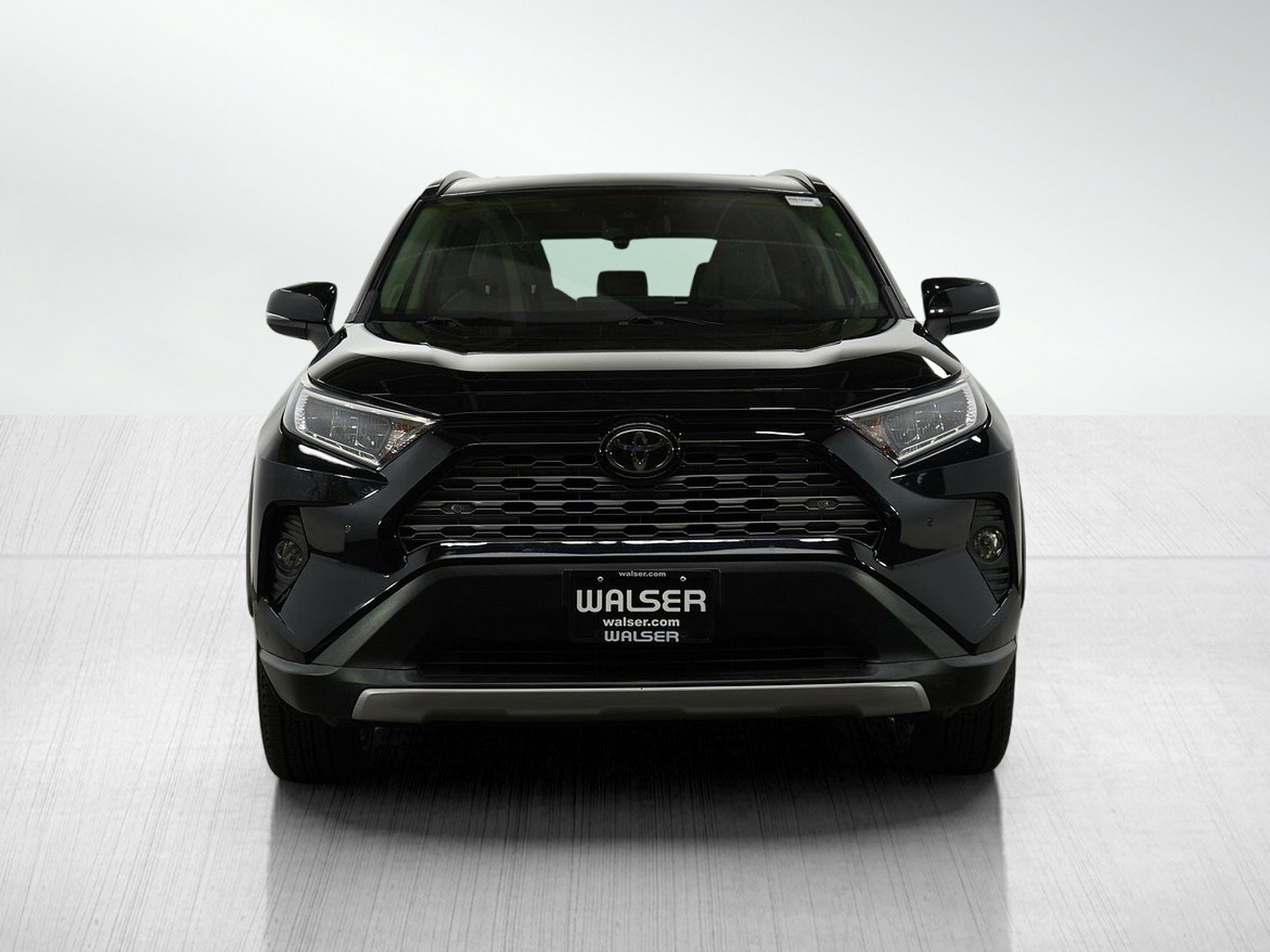 Used 2019 Toyota RAV4 Limited image 8