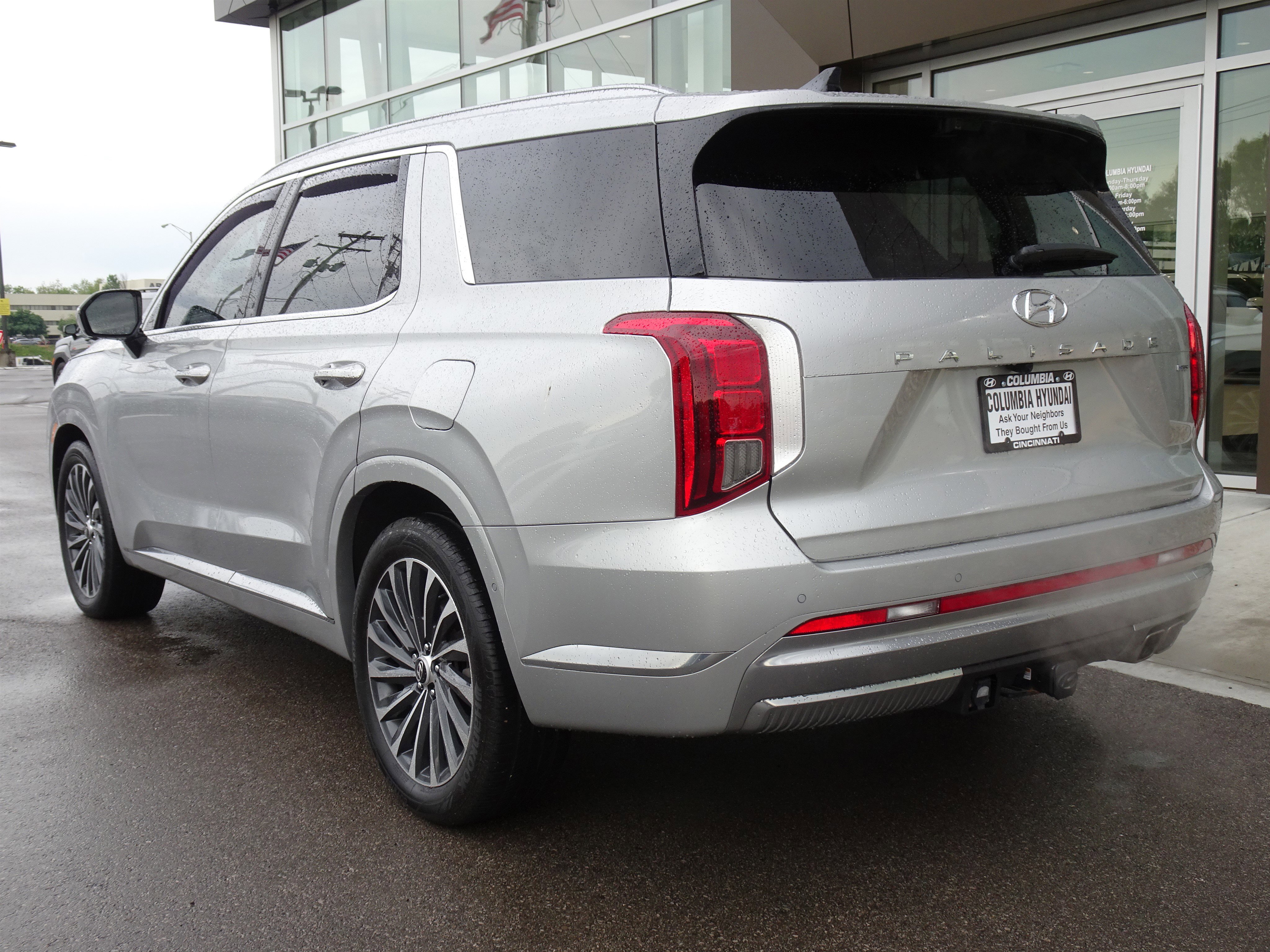 Used 2024 Hyundai Palisade Calligraphy AWD/4WD image 3
