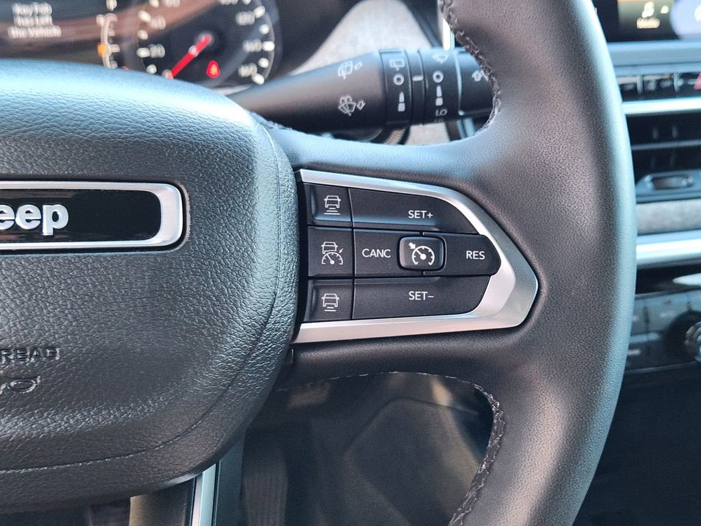 Used 2023 Jeep Compass Latitude w/ Convenience Group image 9