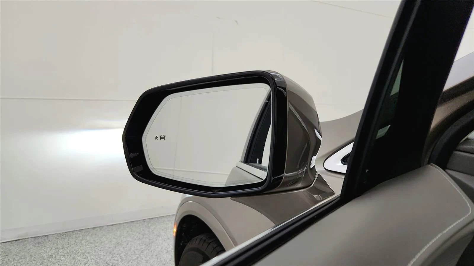 Used 2023 Cadillac XT5 Premium Luxury image 30