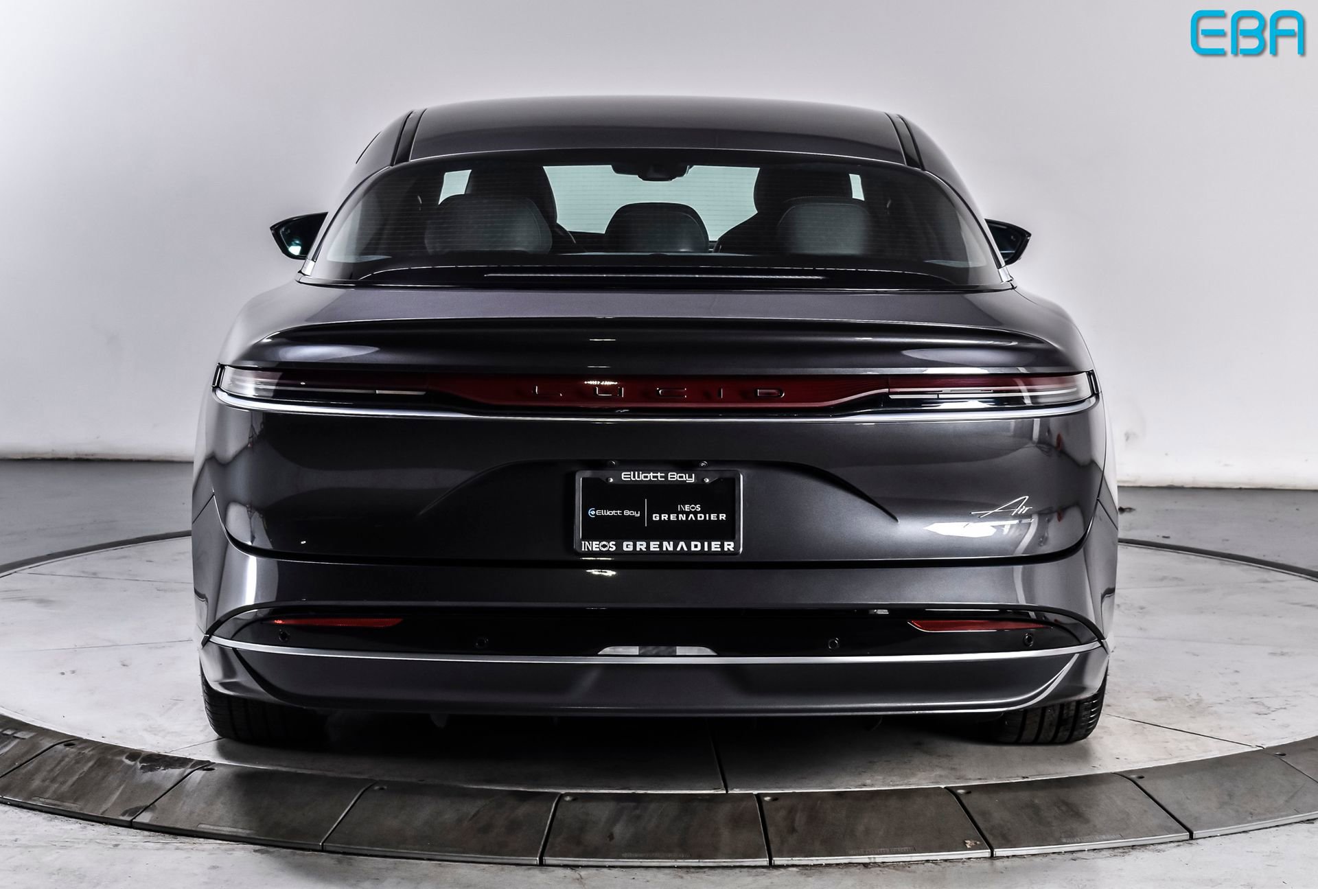 Used 2024 Lucid Air Touring image 5