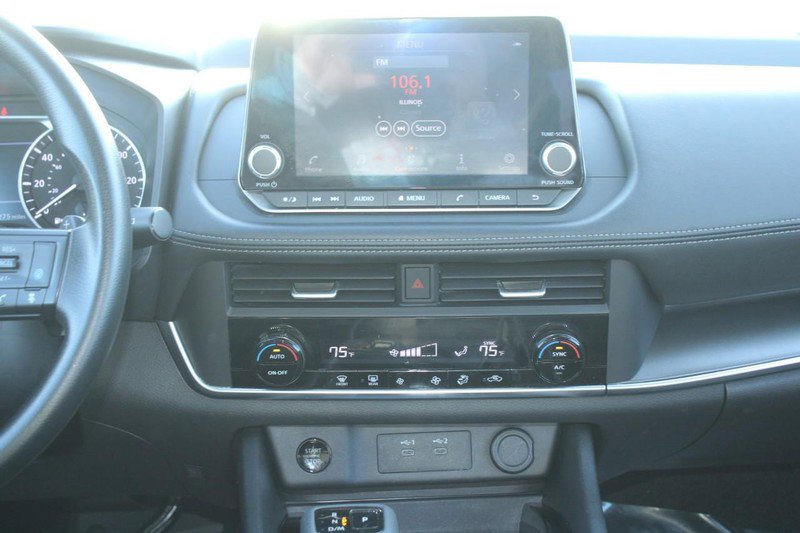 Used 2024 Nissan Rogue SV image 16