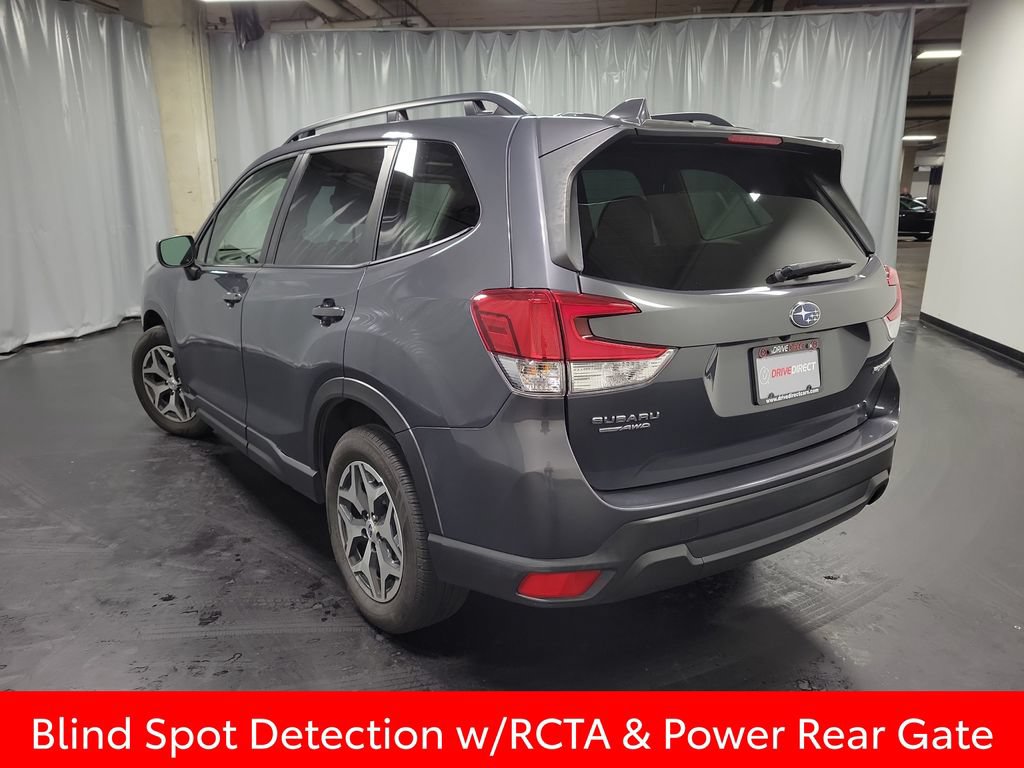 Used 2022 Subaru Forester Premium AWD/4WD image 6