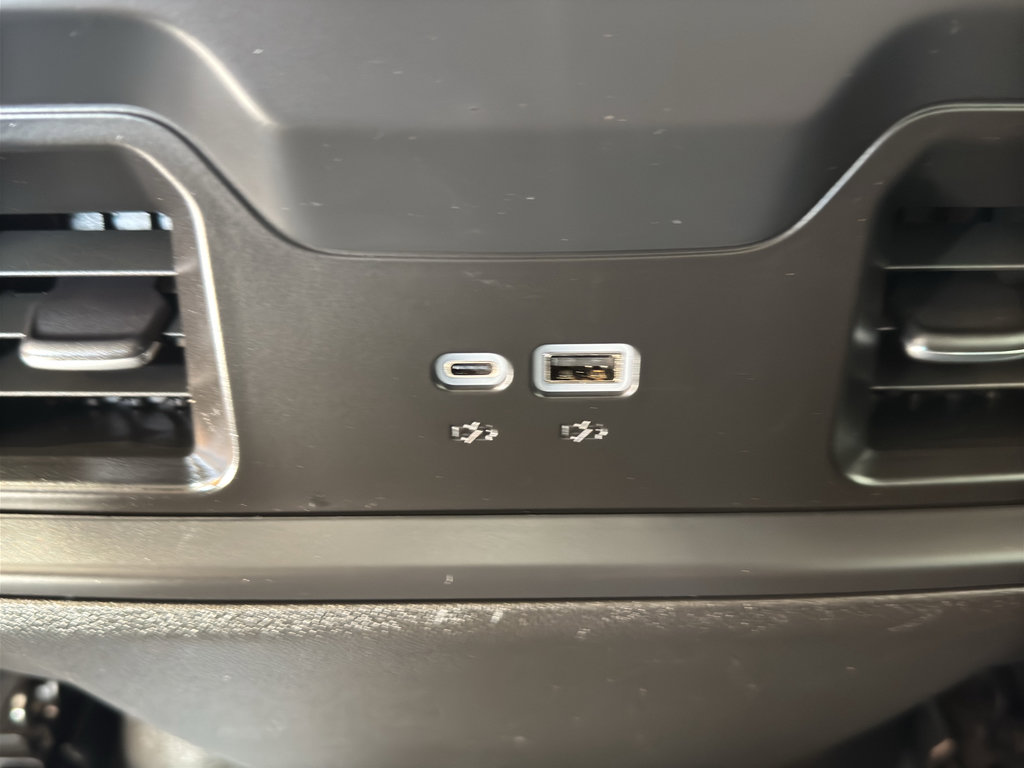 Used 2025 Chevrolet Silverado 1500 RST w/ Protection Package AWD/4WD image 12