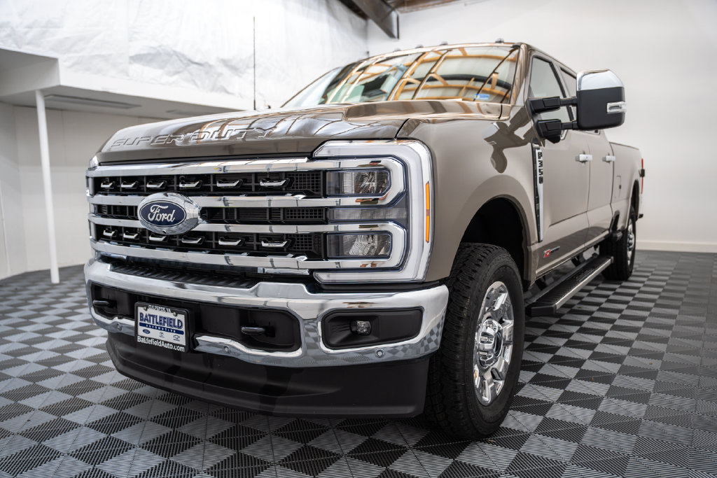 New 2026 Ford F350 Lariat w/ Lariat Premium Package AWD/4WD image 3