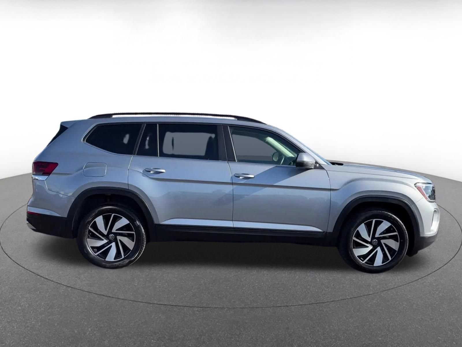 Used 2026 Volkswagen Atlas SE AWD/4WD image 15