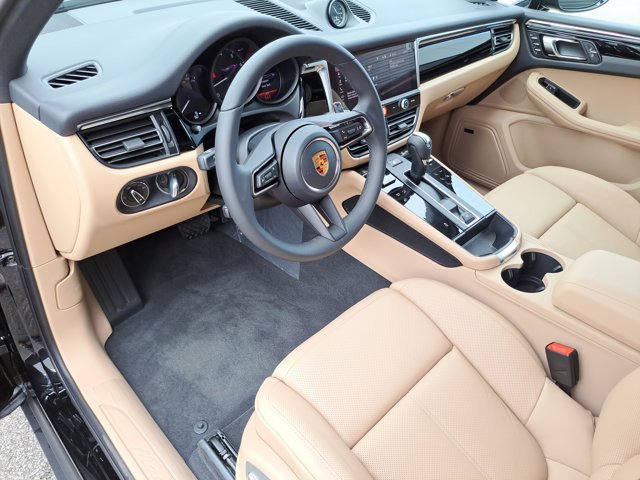 New 2026 Porsche Macan image 24