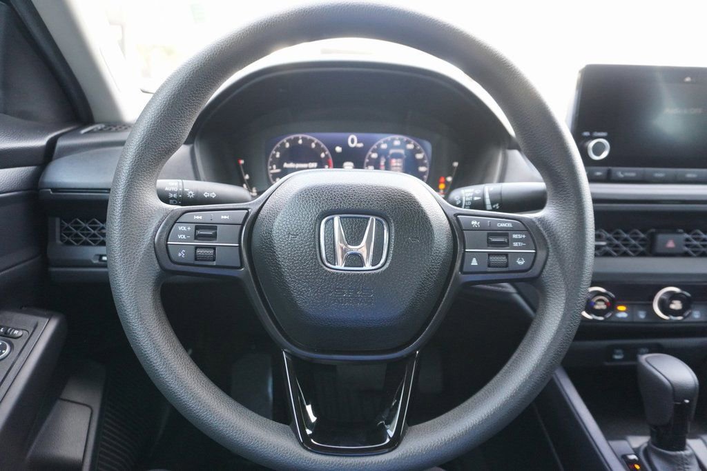 Used 2025 Honda Accord LX image 10