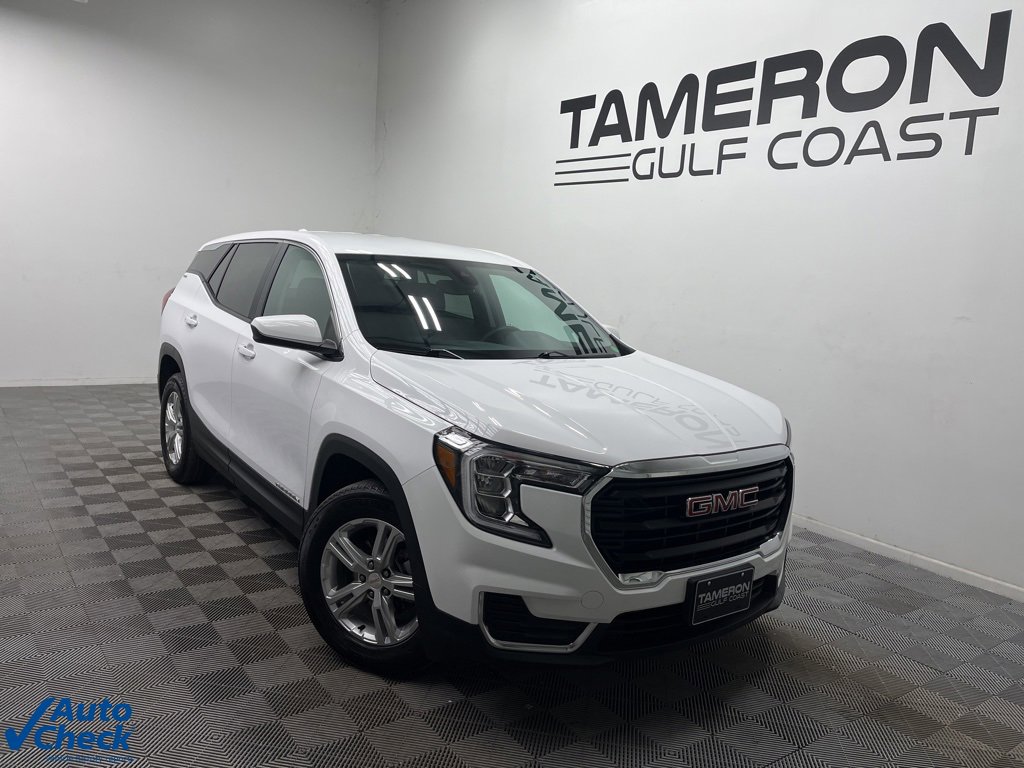 Used 2024 GMC Terrain SLE image 1