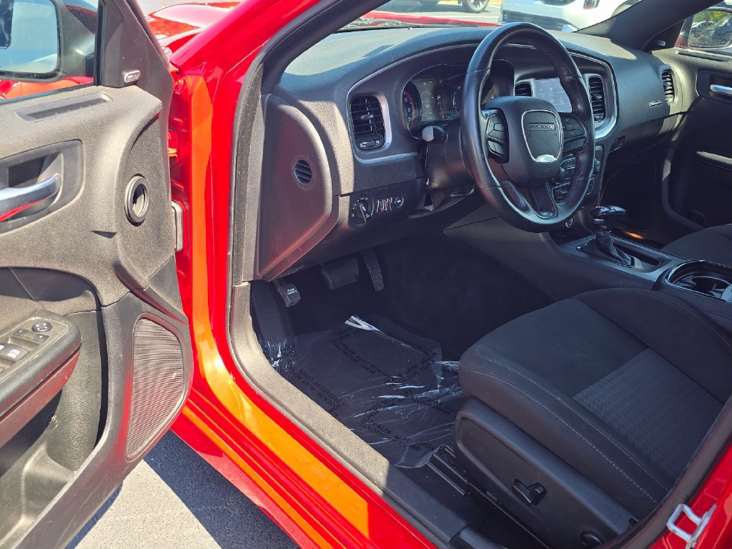 Used 2022 Dodge Charger GT w/ Blacktop Package RWD image 9