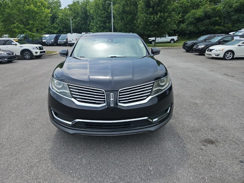 Used 2017 Lincoln MKX Reserve w/ Lincoln MKX Climate Package FWD image 2